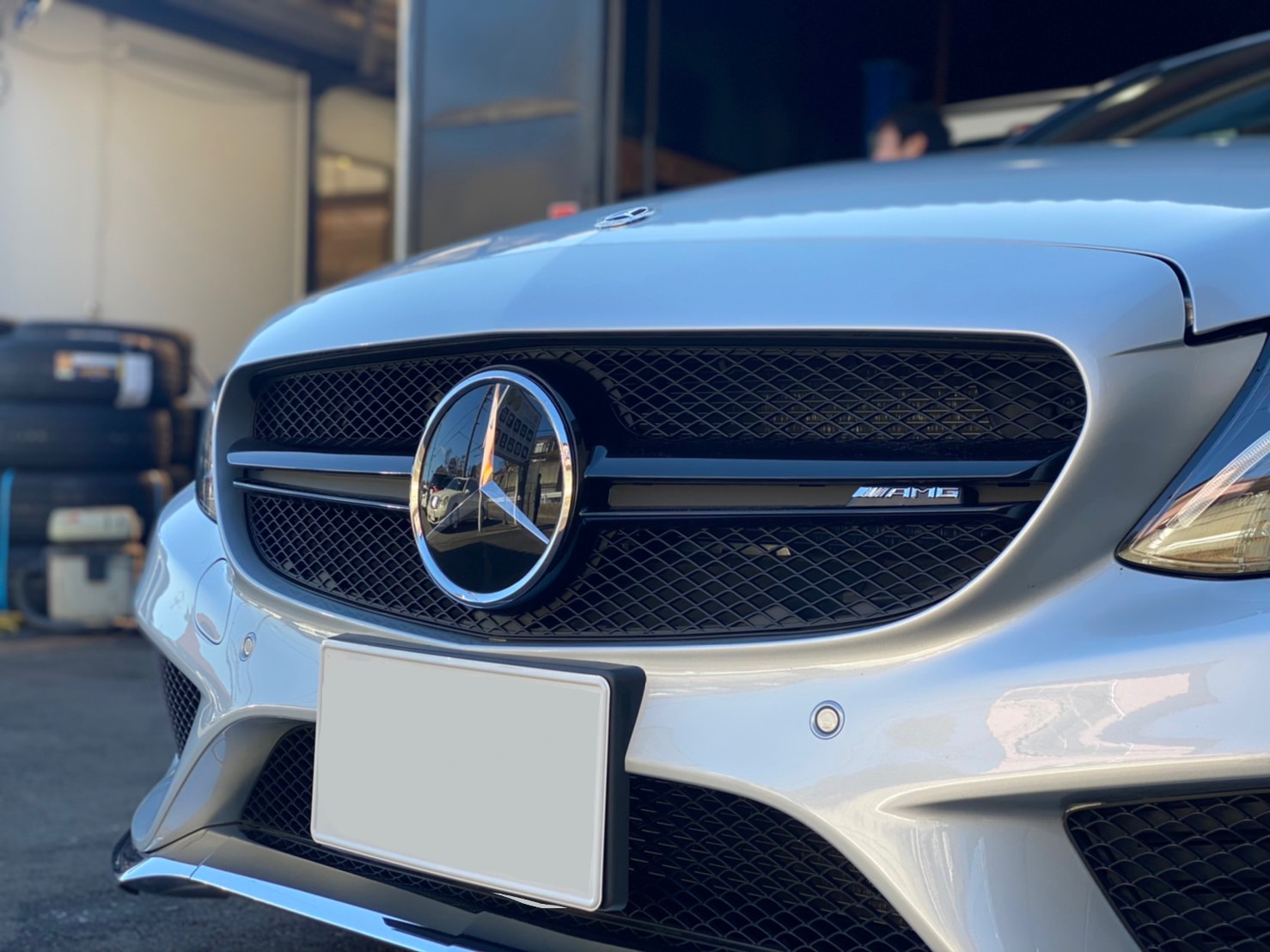 メルセデス・ベンツ Cクラス W205 グリル交換 - 自動車整備専門 東京